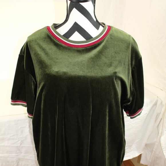 Global Gold Plus Tops - 5 for $25 Women's Velour top sz 22 W 42